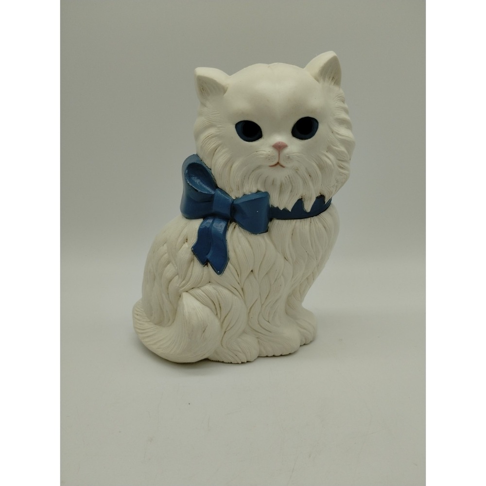Vintage Homco White Cat Kitten Blue Bow Persian Wall Hanging 6 Inches